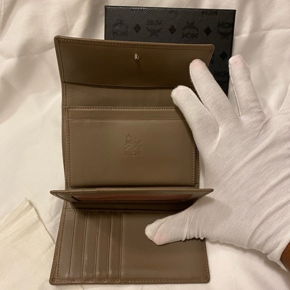 MCM wallet with box in Dad’s bag - Picture 6 of 11